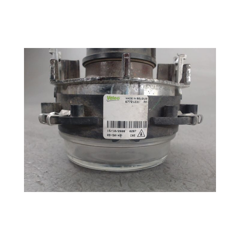 PHARE ANTIBROUILLARD AVANT DROIT SUZUKI JIMNY