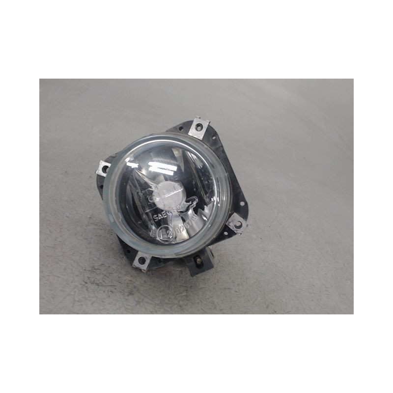 PHARE ANTIBROUILLARD AVANT GAUCHE SUZUKI JIMNY