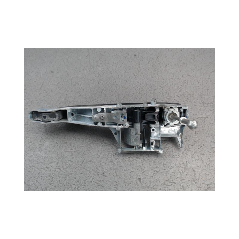 POIGNEE EXTERIEURE PORTE AVANT GAUCHE CITROEN BERLINGO