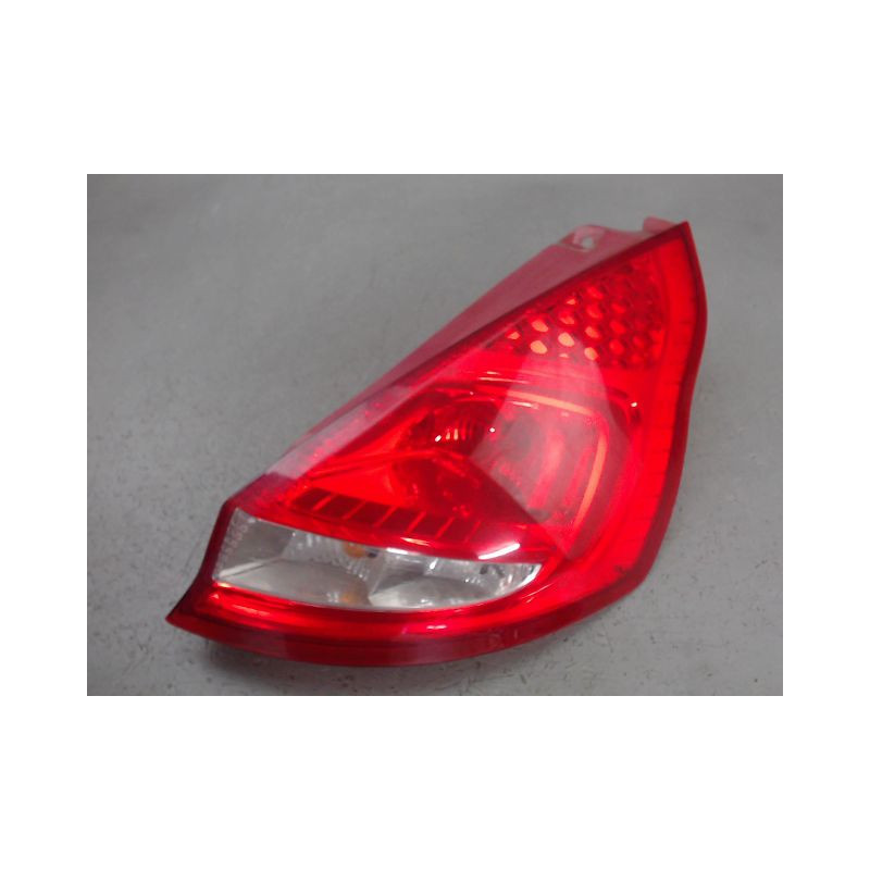 FEU ARRIERE DROIT FORD FIESTA