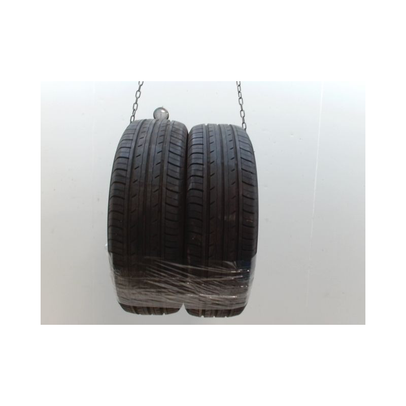 Paire de pneus YOKOHAMA BLUEARTH-ES ES32 195 60 16 89 H