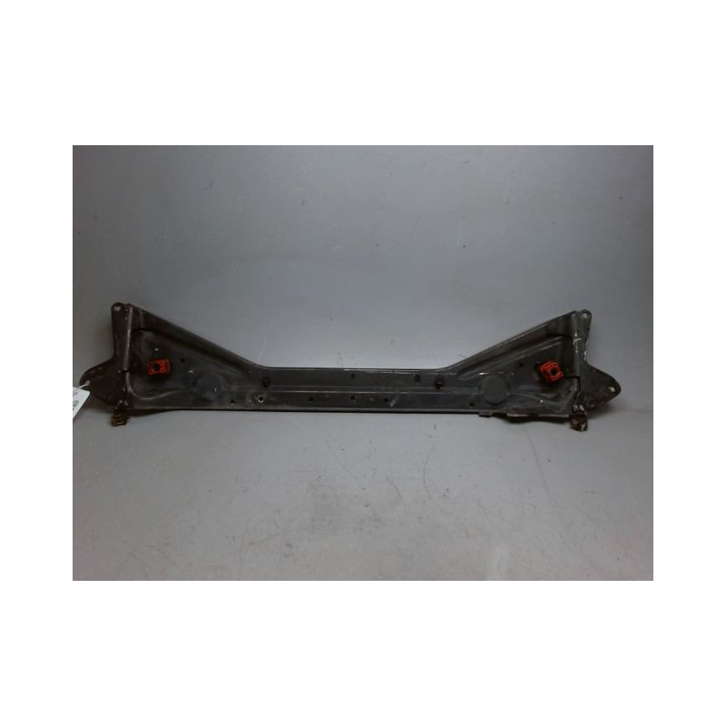 TRAVERSE SUPERIEURE ARMATURE AVANT MERCEDES CLS
