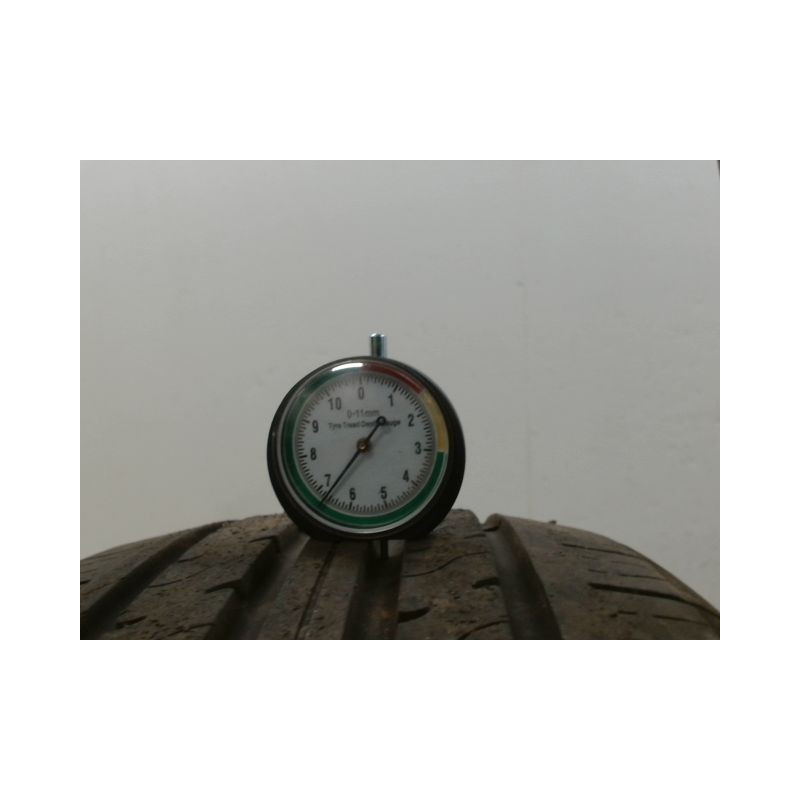 Pneu EVENT FUTURUM GP 215 60 16 99 H
