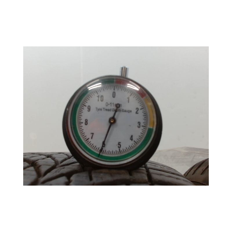 Paire de pneus GOOD YEAR VECTOR 4 SEASONS 185 60 15 88 V