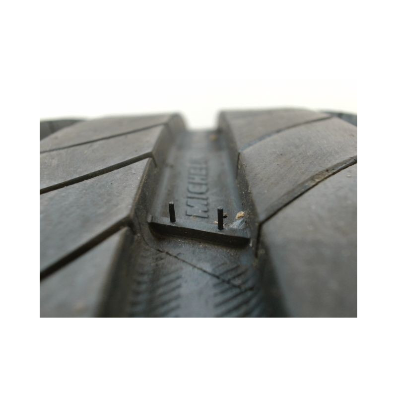 Pneu MICHELIN PRIMACY 4 225 45 19 96 W