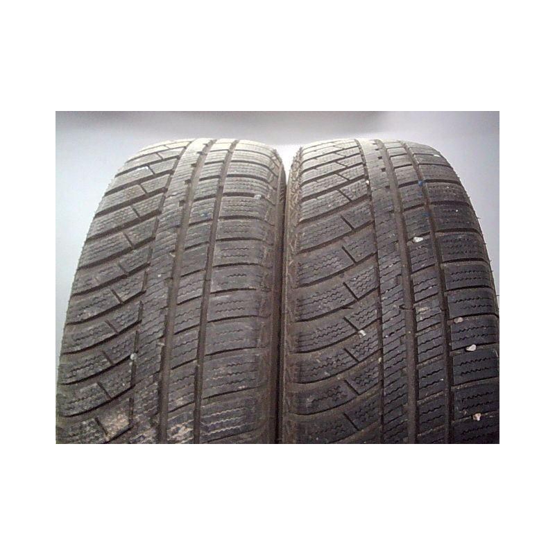 Paire de pneus ROVELO ALL WEATHER R4S 185 65 15 88 H