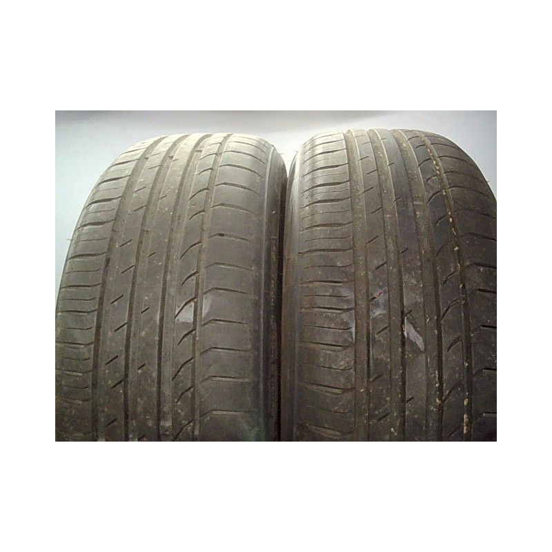 Paire de pneus TRAZANO ZUPERECO Z-107 215 55 17 98 W