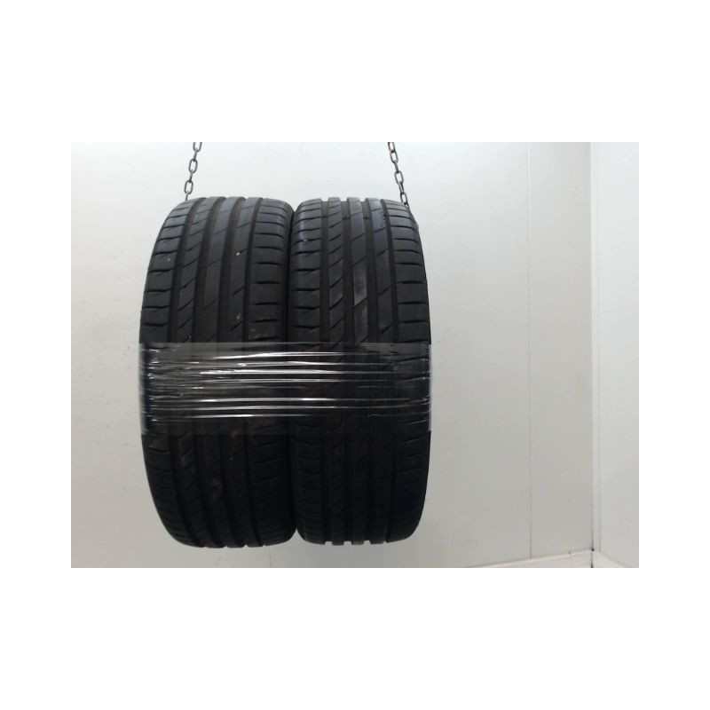 Paire de pneus KUMHO ECSTA PS71 215 45 18 93 Y