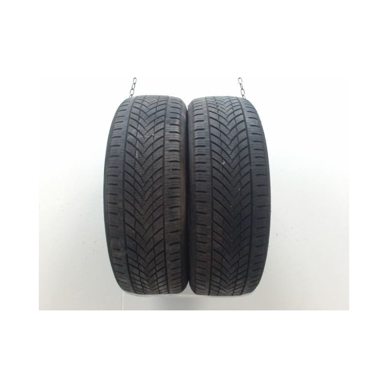 Paire de pneus TRACMAX ALL SEASON TRAC SAVER X PRIVILO 205 60 16 96 V