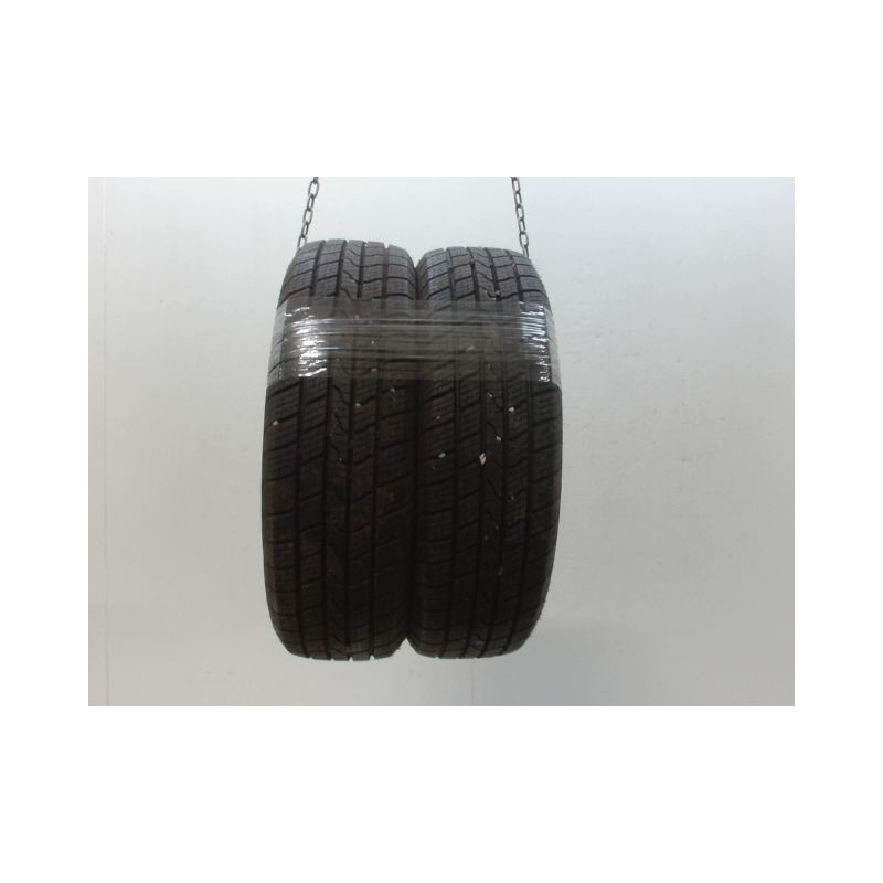 Paire de pneus APLUS A909 185 65 15 92 T