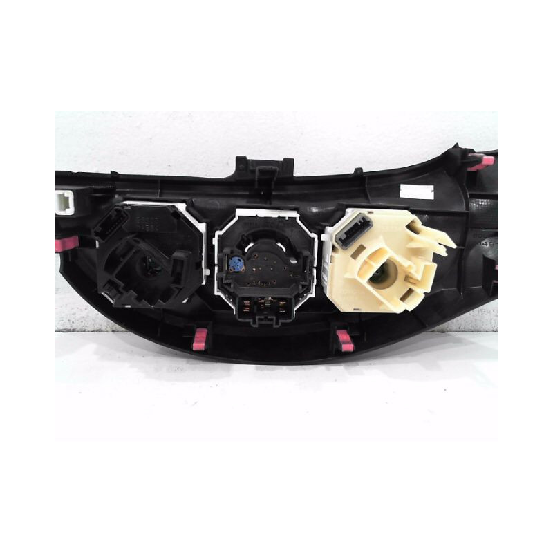 COMMANDE DE CHAUFFAGE TOYOTA YARIS