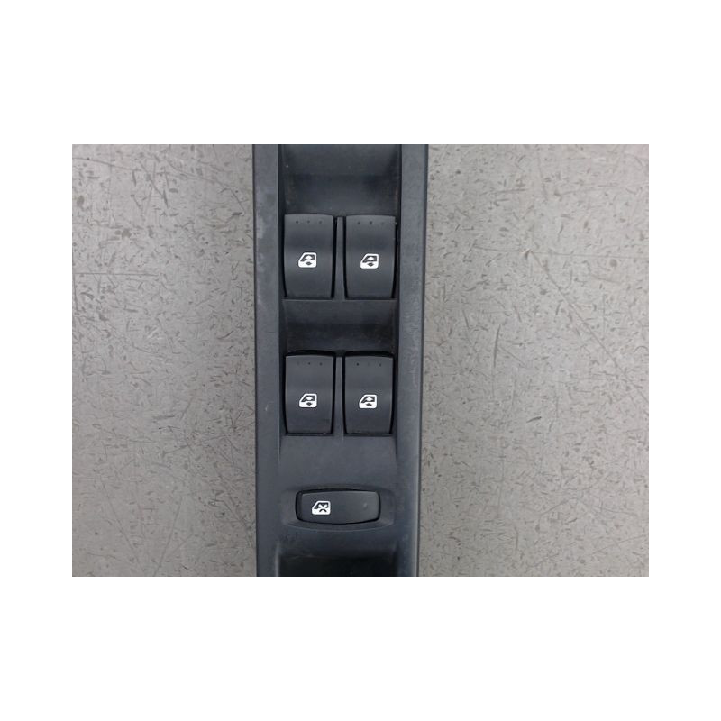 COMMANDE LEVE-GLACE PORTE AVG RENAULT ESPACE
