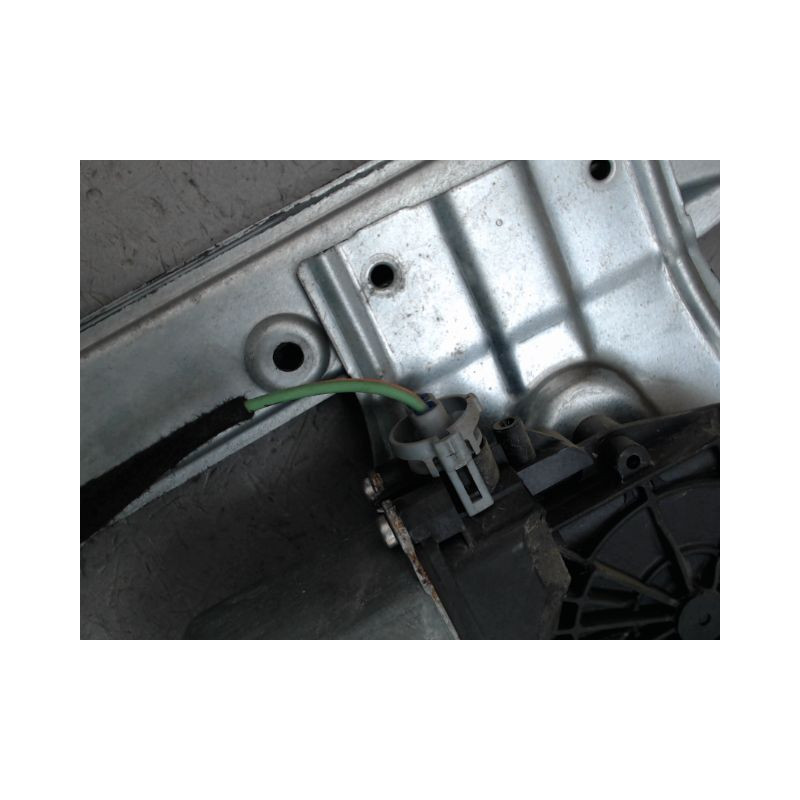 MECANISME LEVE-GLACE AVANT DROIT RENAULT CLIO