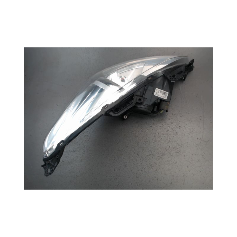 PHARE GAUCHE PEUGEOT 5008