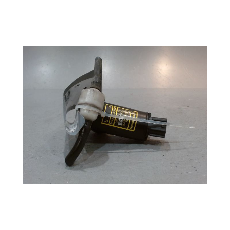 POMPE LAVE-GLACE AVANT SSANGYONG KORANDO