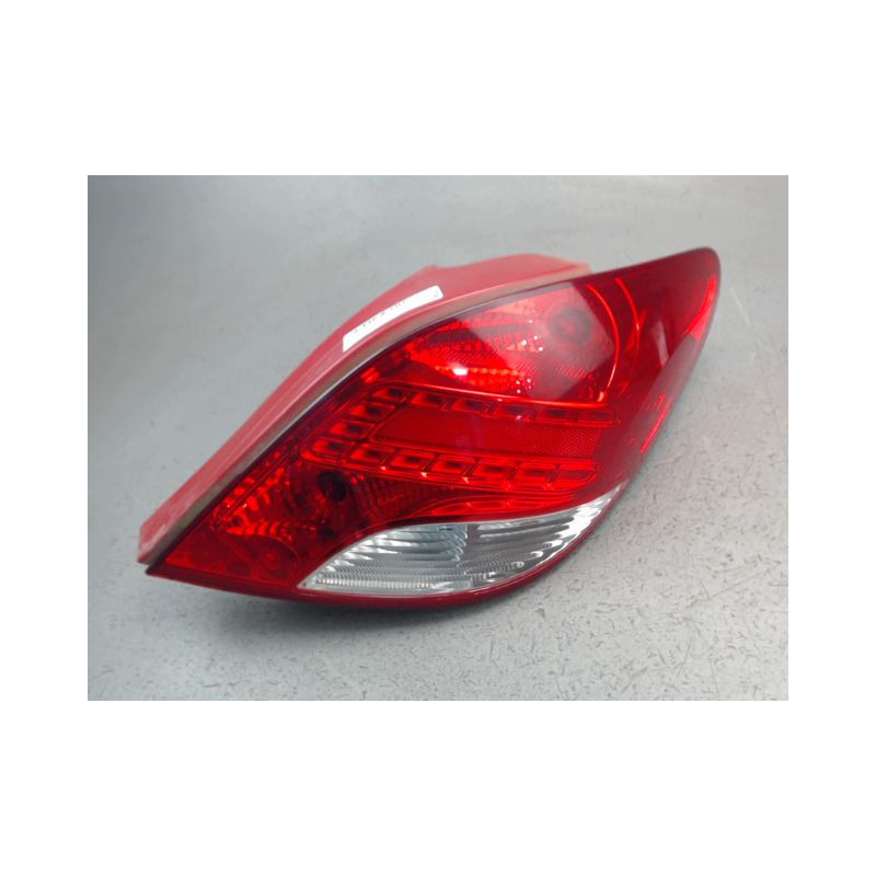 FEU ARRIERE DROIT PEUGEOT 207