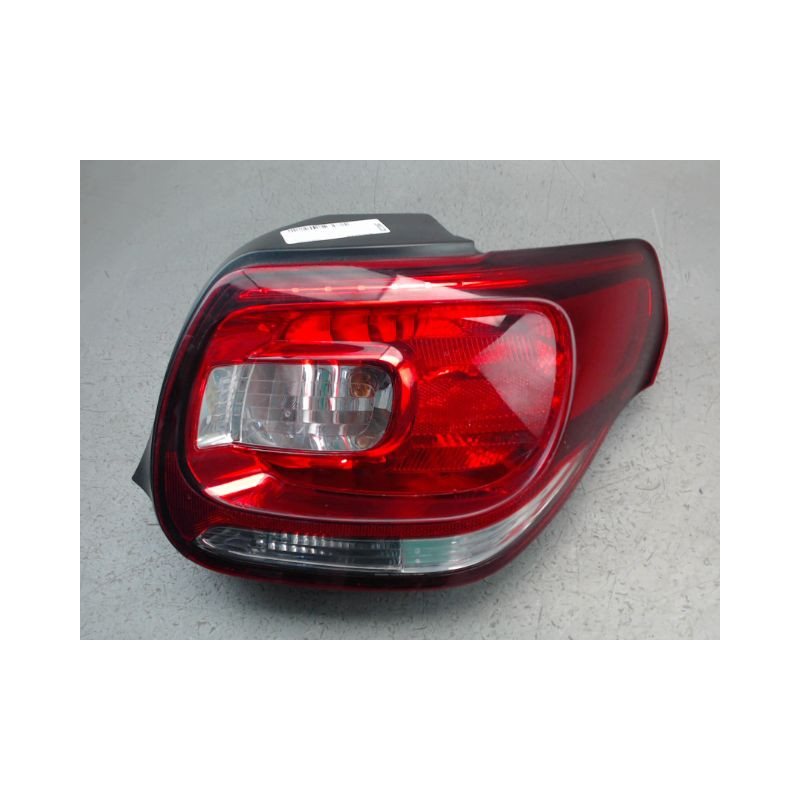 FEU ARRIERE DROIT CITROEN DS3
