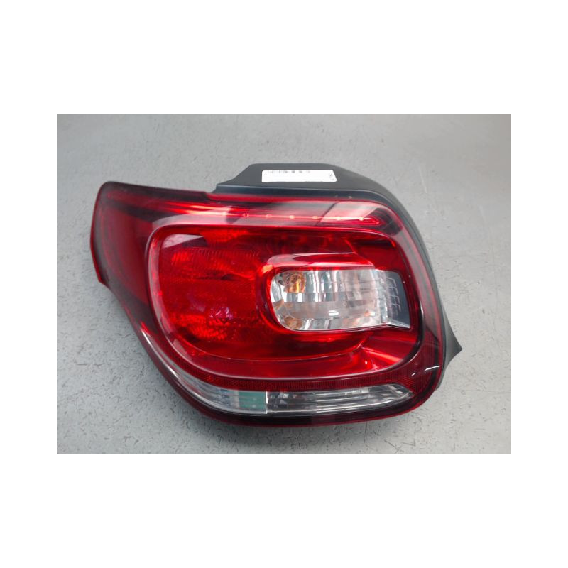 FEU ARRIERE GAUCHE  CITROEN DS3