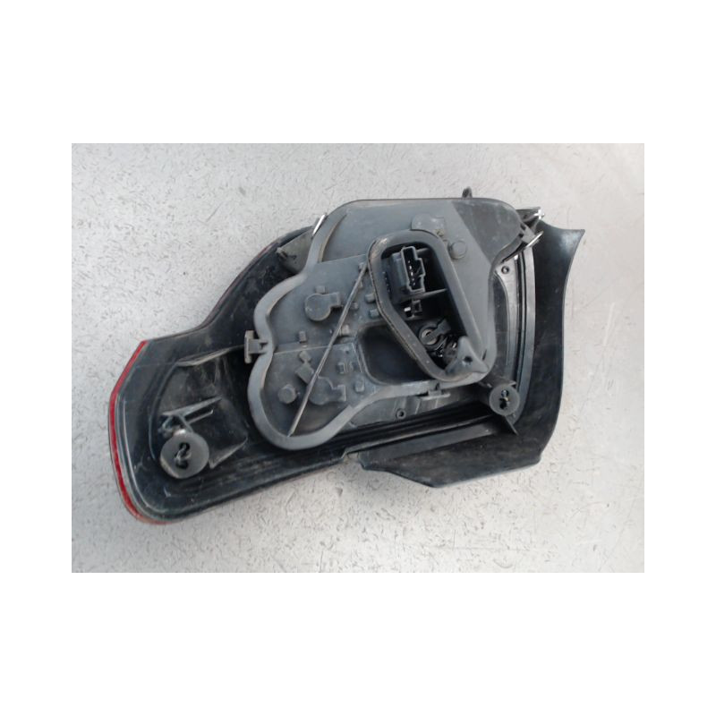 FEU ARRIERE GAUCHE  CITROEN DS3