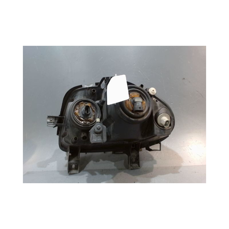 PHARE DROIT RENAULT CLIO