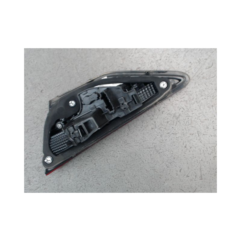 FEU ARRIERE INTERIEUR GAUCHE SEAT LEON