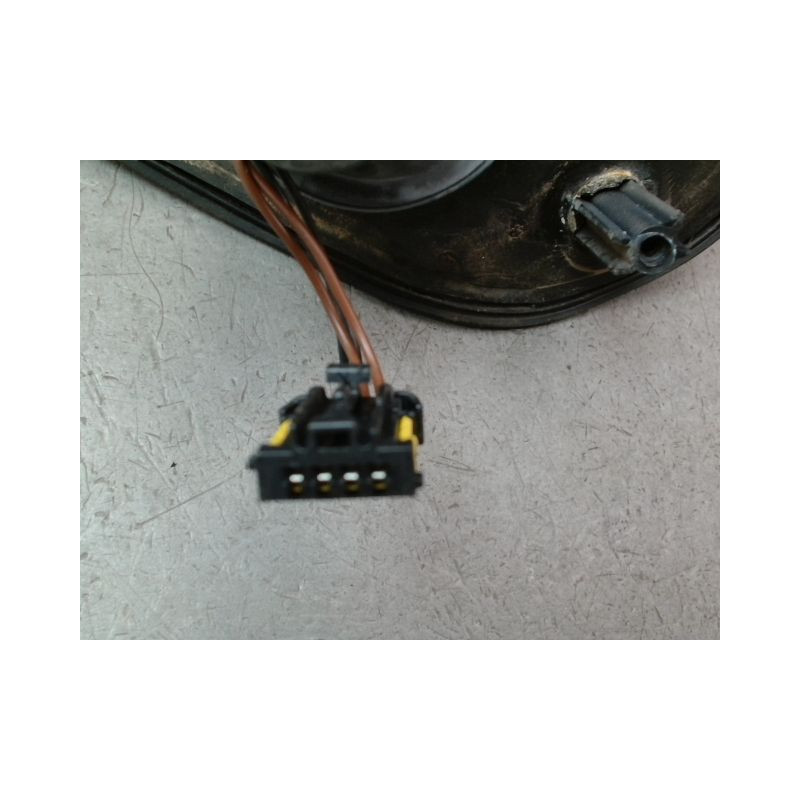 RETROVISEUR EXTERIEUR DROIT PEUGEOT 206