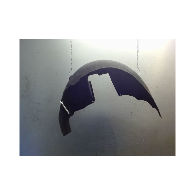PARE-BOUE ARRIERE DROIT B.M.W. SERIE 1