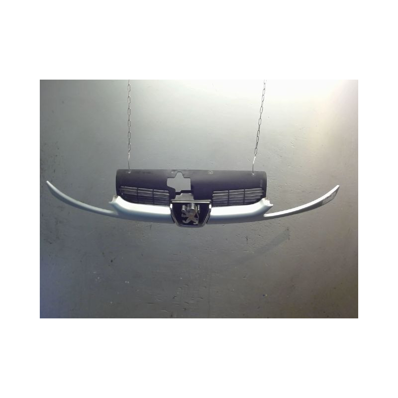 CALANDRE PEUGEOT 206