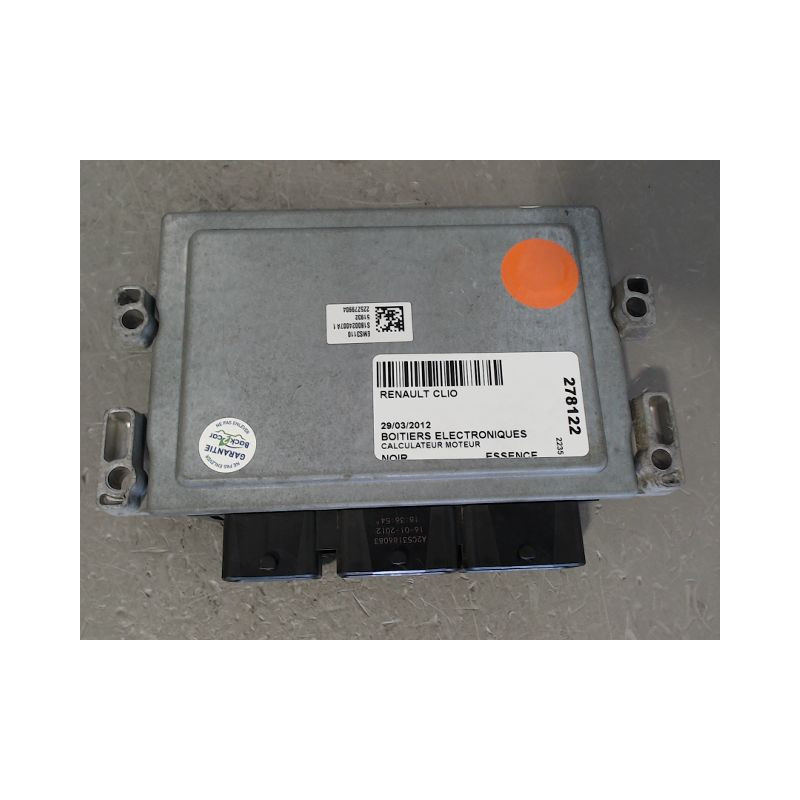 CALCULATEUR MOTEUR RENAULT CLIO