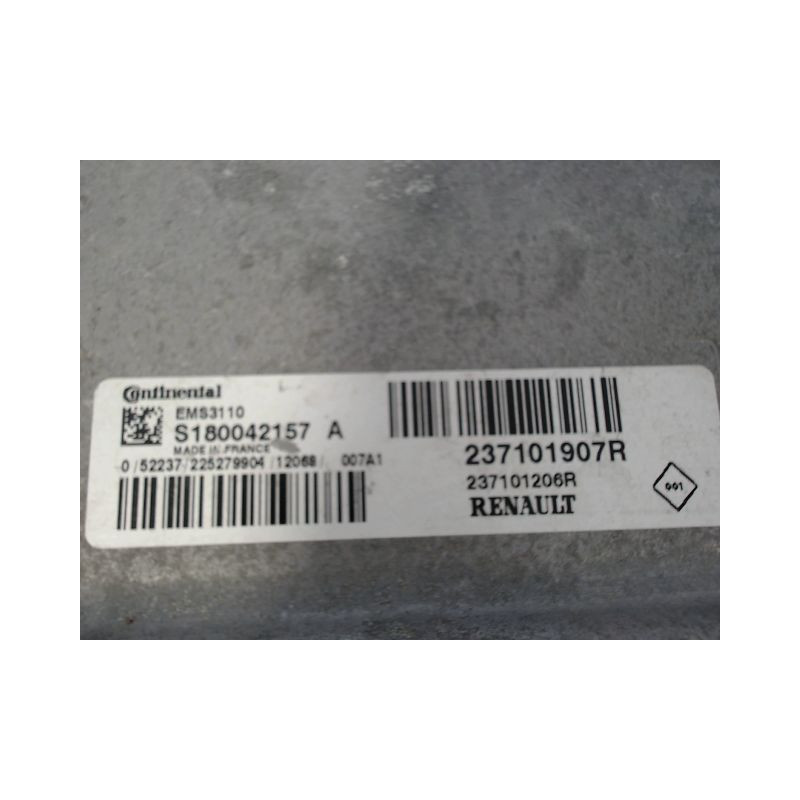 CALCULATEUR MOTEUR RENAULT CLIO