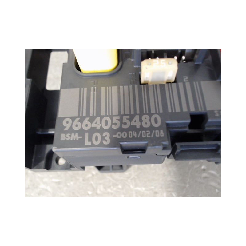 BOITE A FUSIBLES CITROEN C3