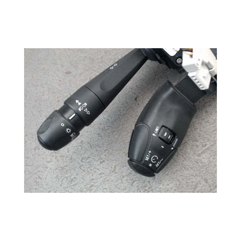 BLOC COMMODOS PEUGEOT 208