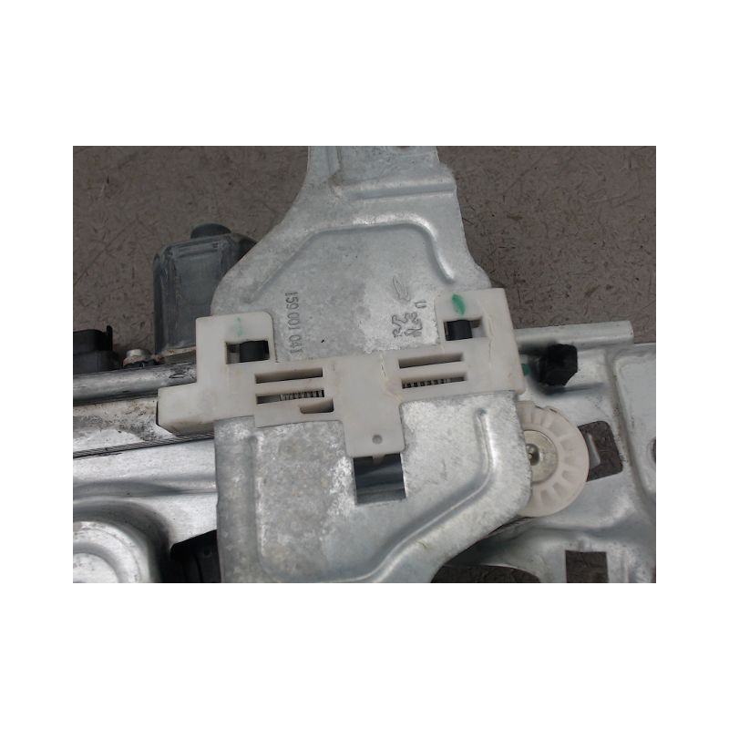 MECANISME LEVE-GLACE ARRIERE DROIT PEUGEOT 2008