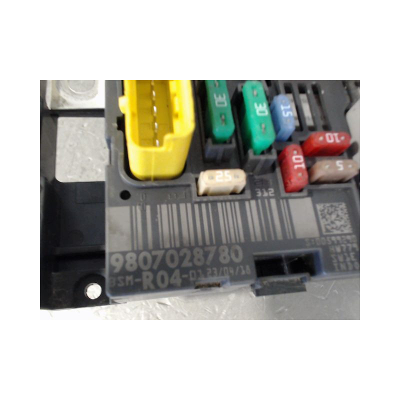 BOITE A FUSIBLES CITROEN BERLINGO