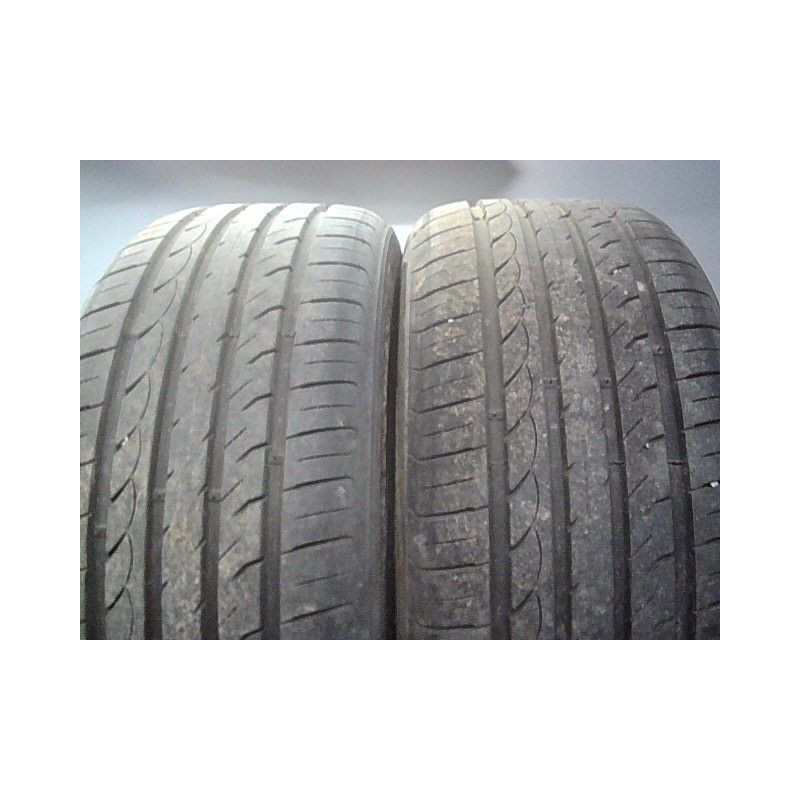 Paire de pneus ROADHOG RGHP01 235 45 17 97 W