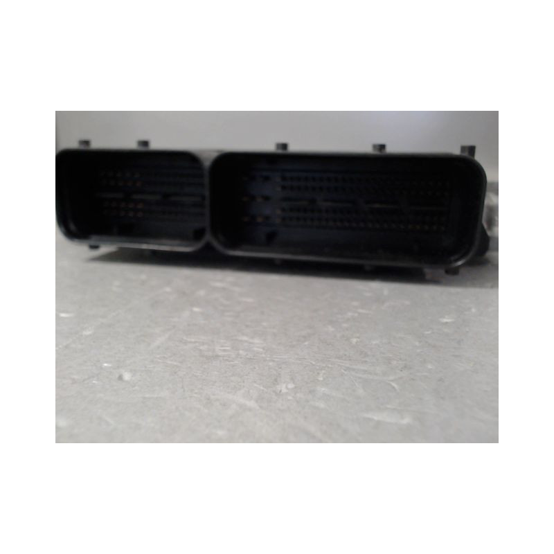 CALCULATEUR MOTEUR VOLKSWAGEN GOLF