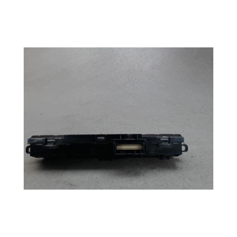 BOUTON DE WARNING RENAULT TRAFIC