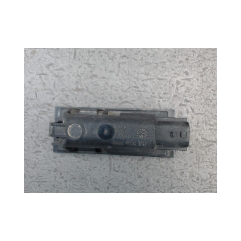 ECLAIREUR PLAQUE DE POLICE GAUCHE RENAULT TRAFIC