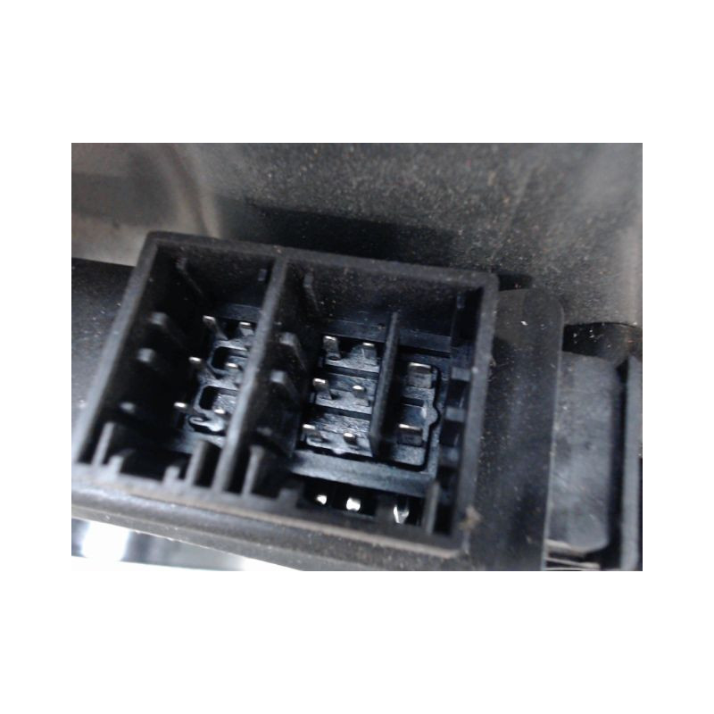 MECANISME+MOTEUR LEVE-GLACE AVANT DROIT VOLKSWAGEN POLO IV Phase 2 (9N) 2005-2009