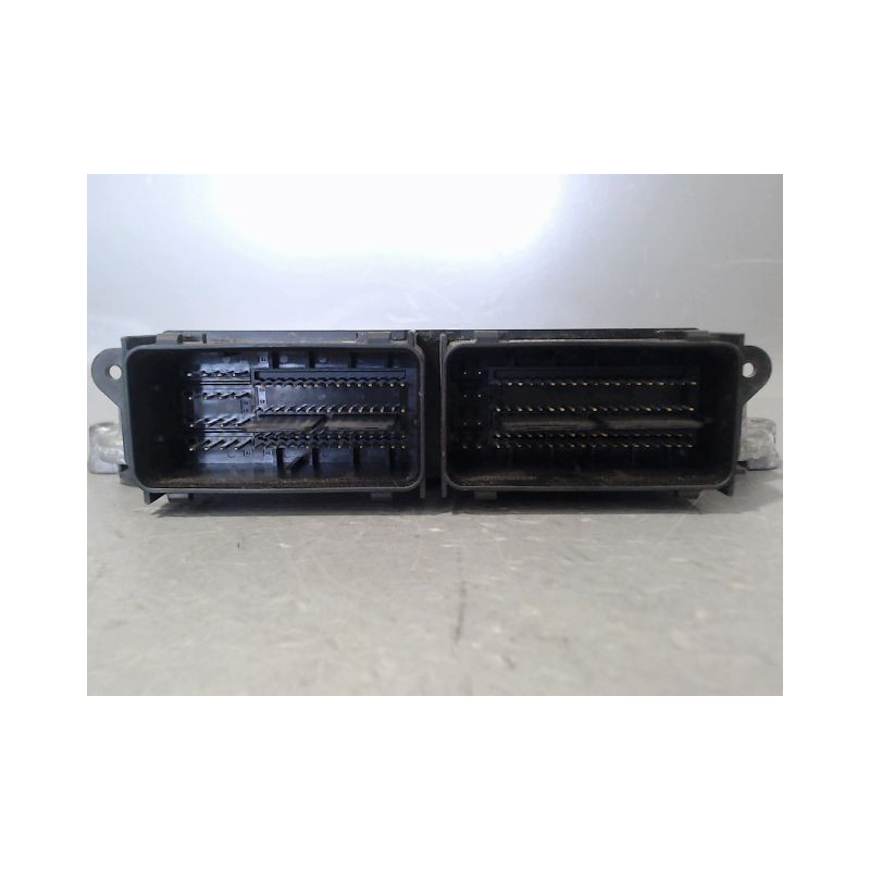 CALCULATEUR MOTEUR FORD G.C-MAX
