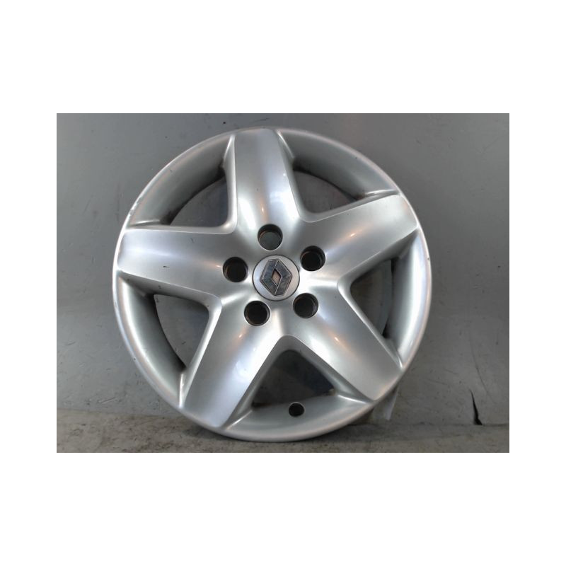 ENJOLIVEUR DE ROUE RENAULT MEGANE III 2008-