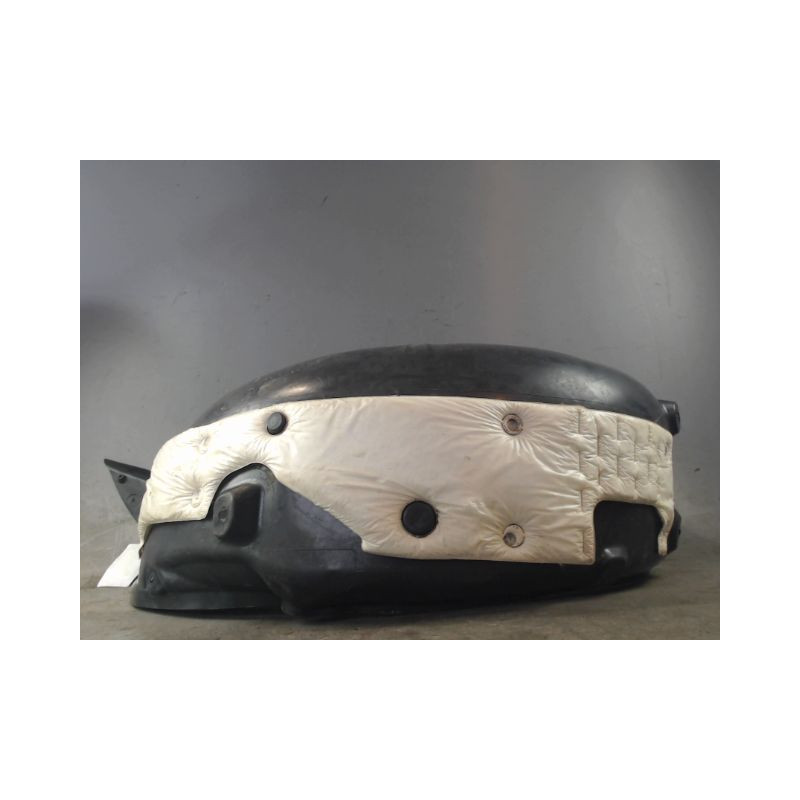PARE-BOUE ARRIERE DROIT RENAULT MEGANE III 2008-