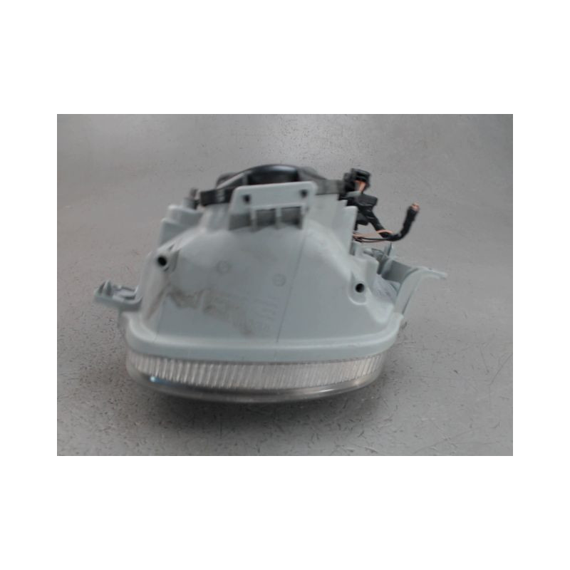 PHARE DROIT RENAULT TWINGO