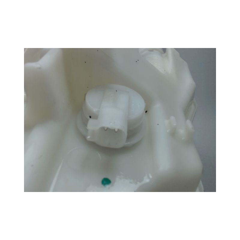 RESERVOIR LAVE-GLACE AVANT LAND ROVER RR EVOQUE