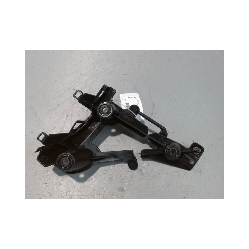 SUPPORT PARE-CHOC ARD PEUGEOT 2008