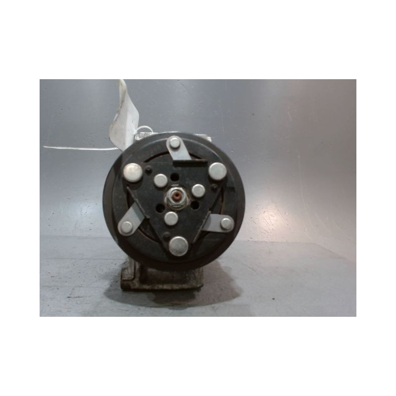 COMPRESSEUR AIR CONDITIONNE RENAULT MEGANE