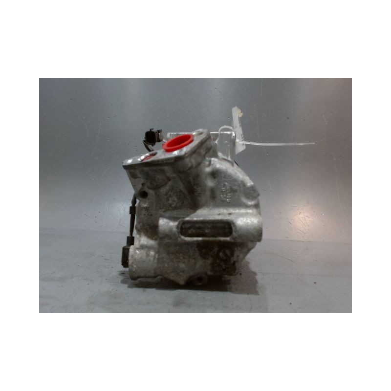 COMPRESSEUR AIR CONDITIONNE RENAULT MEGANE
