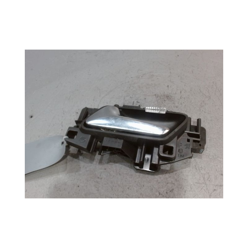POIGNEE INTERIEURE PORTE AVANT GAUCHE PEUGEOT 308
