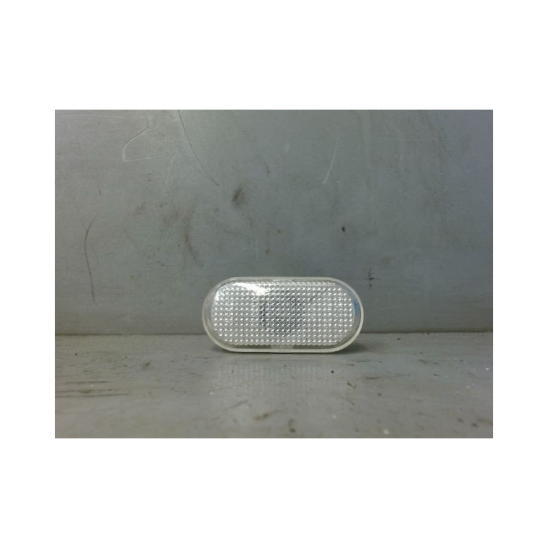 REPETITEUR AILE DROIT RENAULT TWINGO
