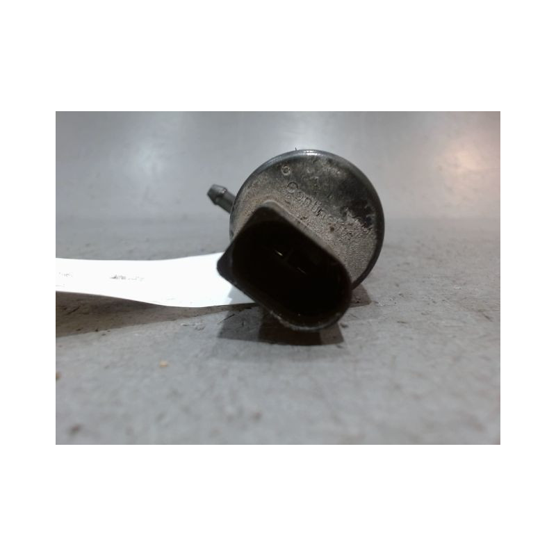 POMPE LAVE-GLACE AVANT SUZUKI SWIFT